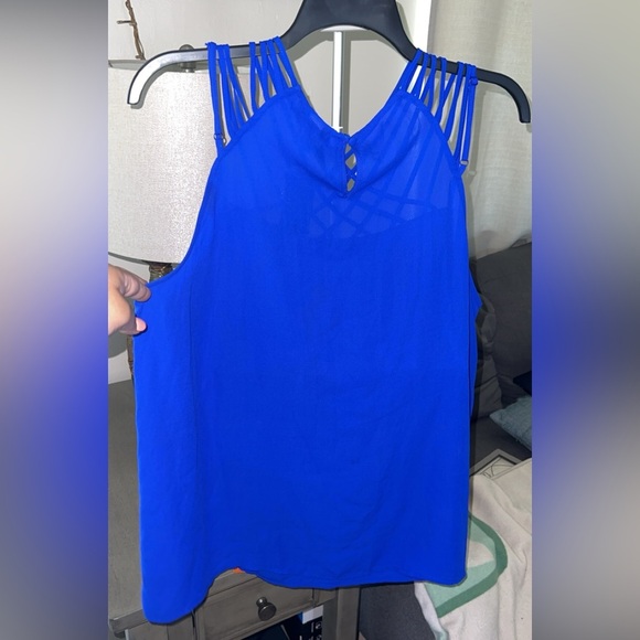 Blue strap neck tank - Picture 6 of 6